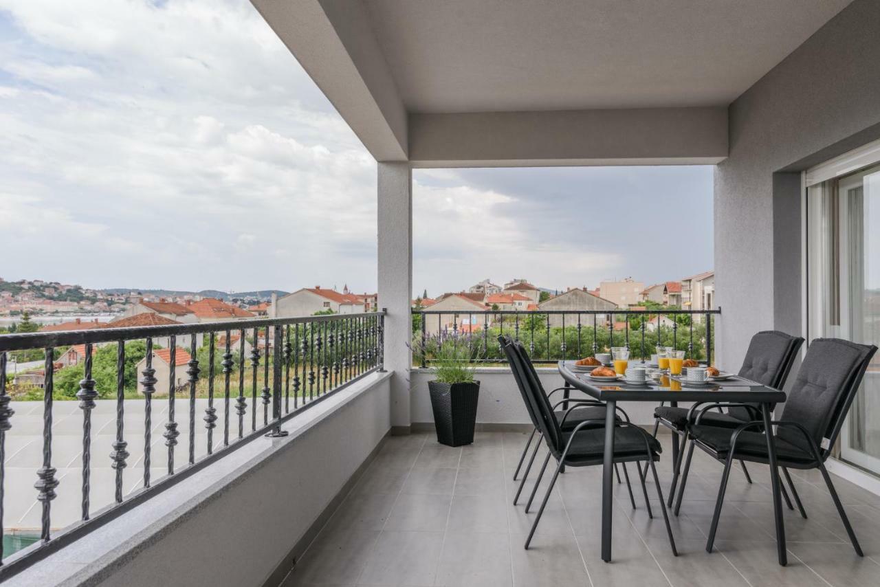 Villa Apartments Aa 1 Trogir Eksteriør bilde