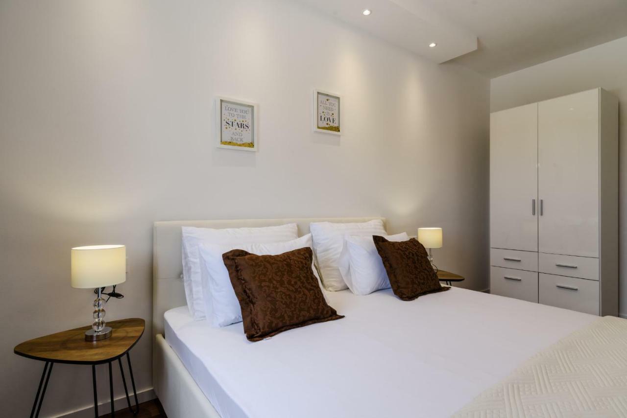 Villa Apartments Aa 1 Trogir Eksteriør bilde