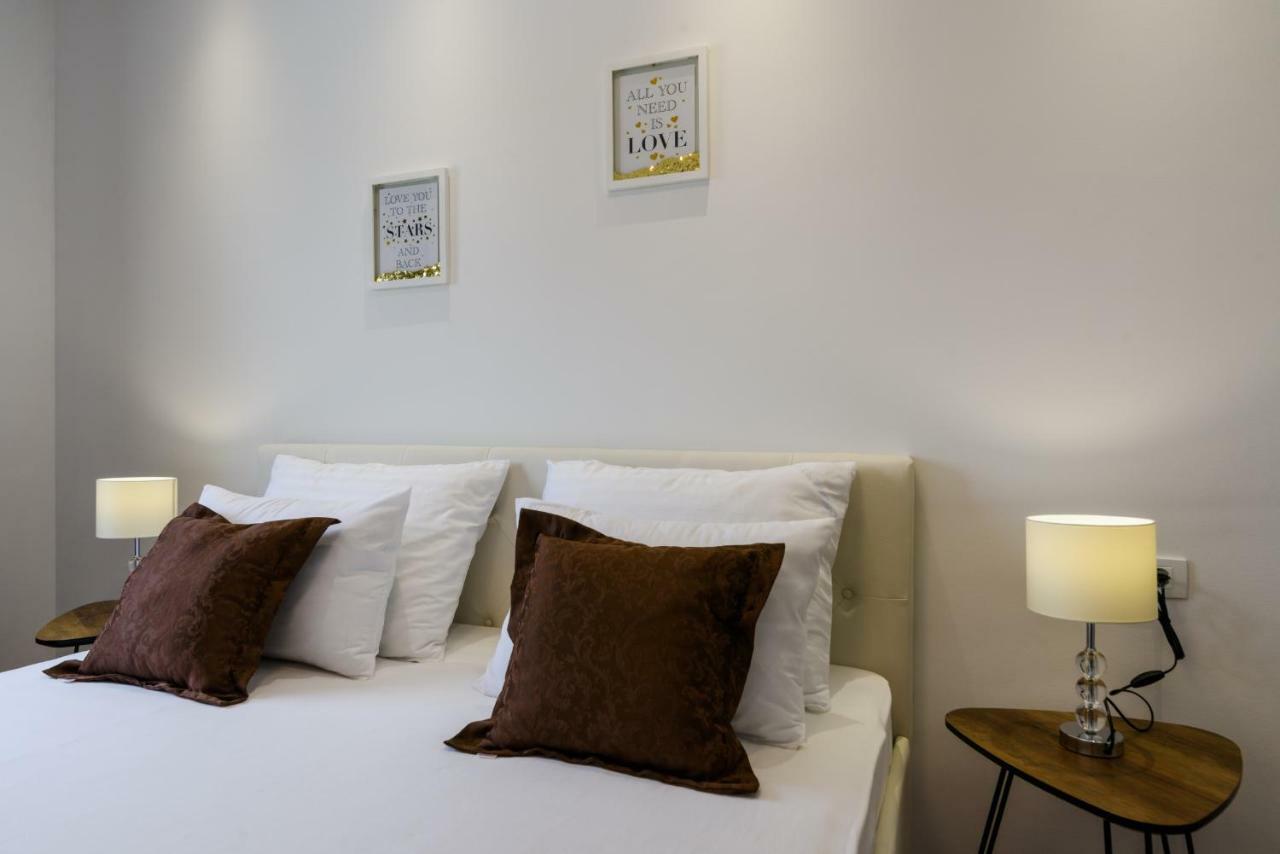 Villa Apartments Aa 1 Trogir Eksteriør bilde