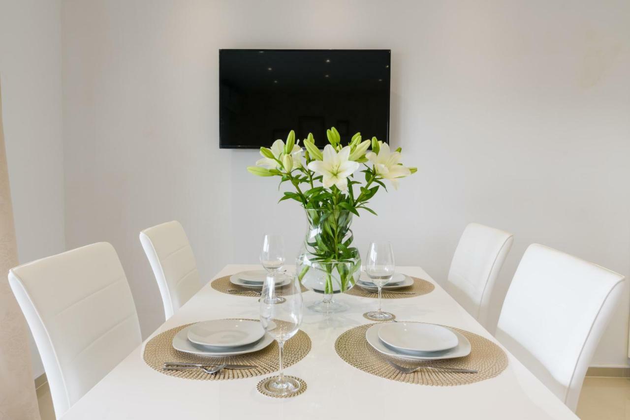 Villa Apartments Aa 1 Trogir Eksteriør bilde