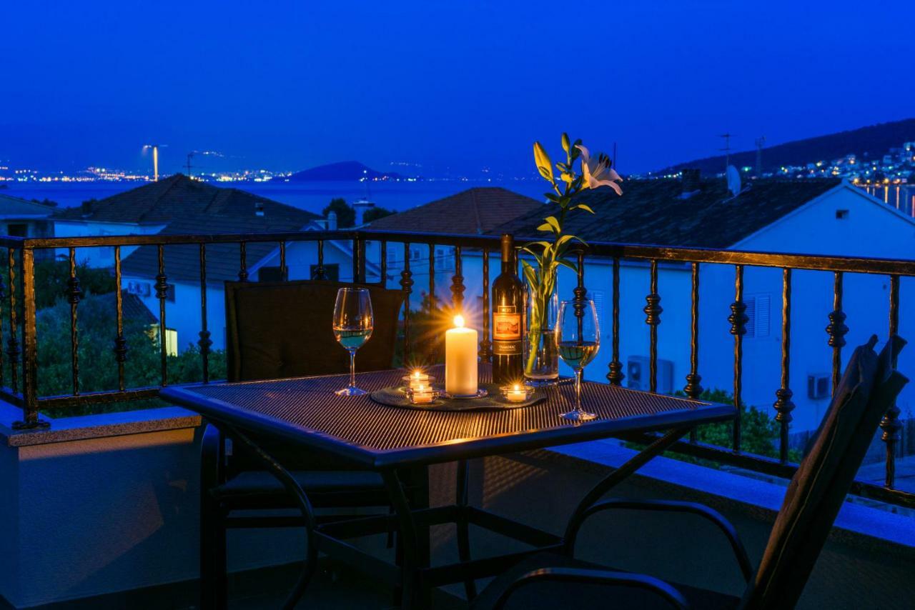 Villa Apartments Aa 1 Trogir Eksteriør bilde